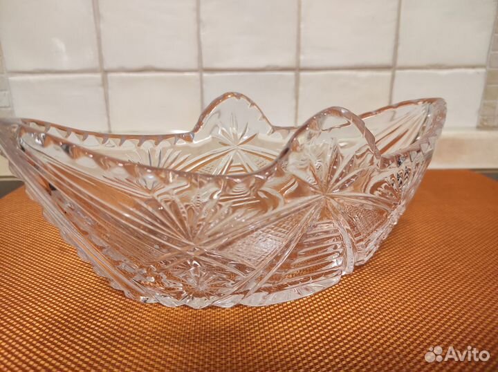 Вазы хрустальные