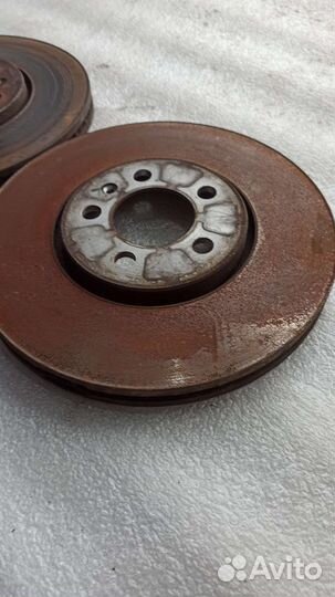 Диск передний тормозной Volkswagen Polo