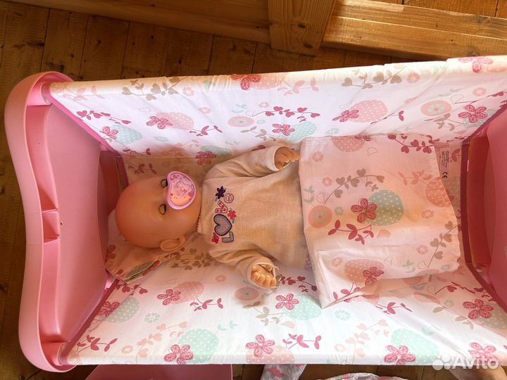 Baby annabell