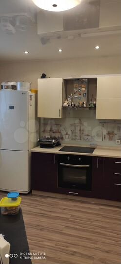 2-к. квартира, 56 м², 1/6 эт.