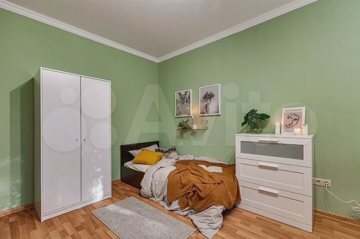 Комната 18 м² в 3-к., 1/17 эт.