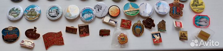 Коллекция значков из разных городов