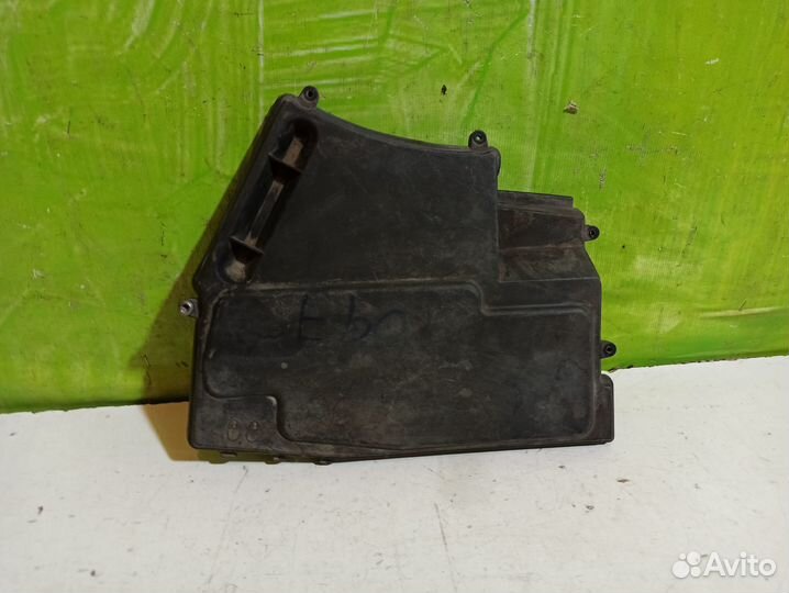 Канал крышка кронштейн BMW 5 E60