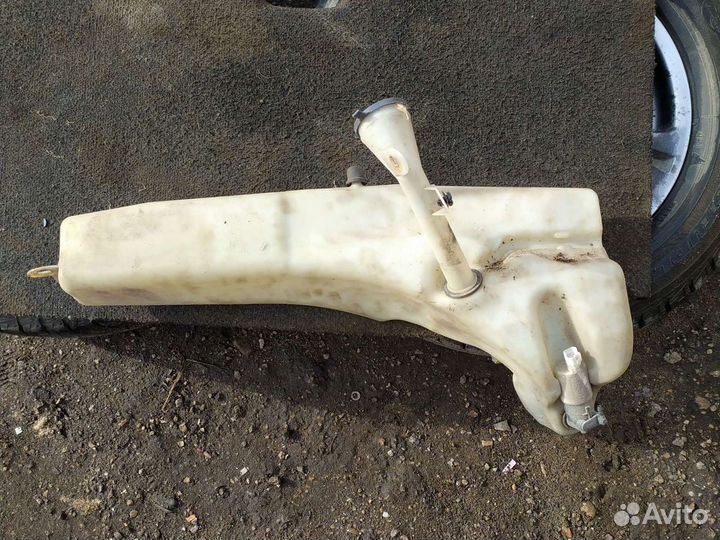 Бачок омывателя peugeot 607