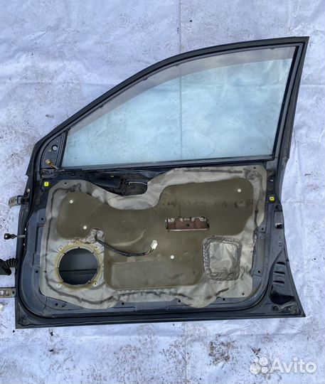 Дверь передняя правая на mitsubishi lancer 9