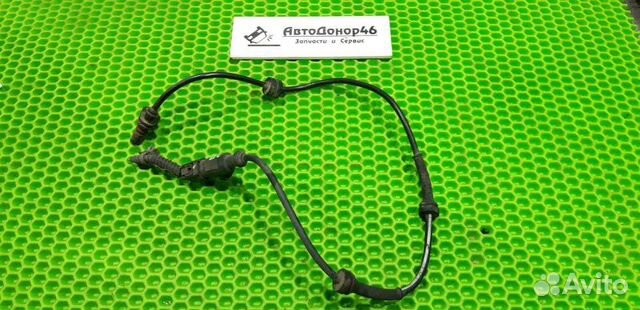 Датчик ABS задний правый Nissan Tiida C11