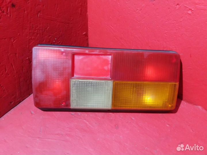 Фонарь задний правый ваз 2105 дефект