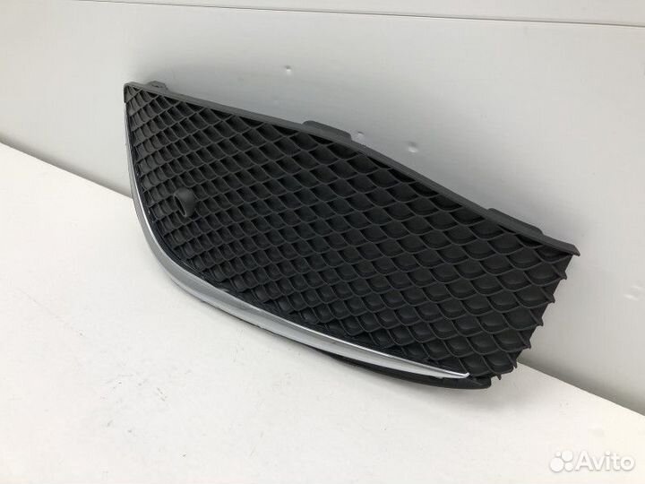 Решетка в бампер левая Mercedes-Benz E-Class 5 (W2