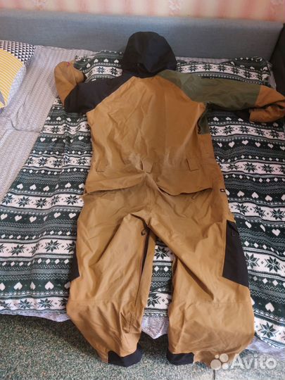 Комбинезон сноубордический 686