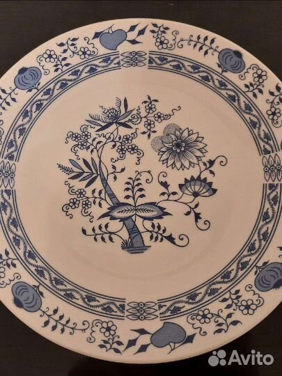 Блюдо тарелка Чехословакия. Синий лук