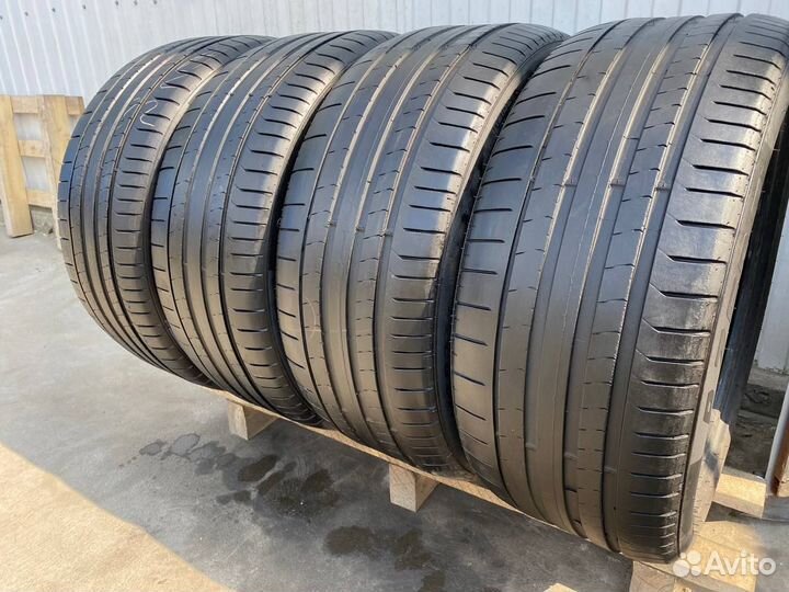 Pirelli P Zero PZ4 275/40 R21