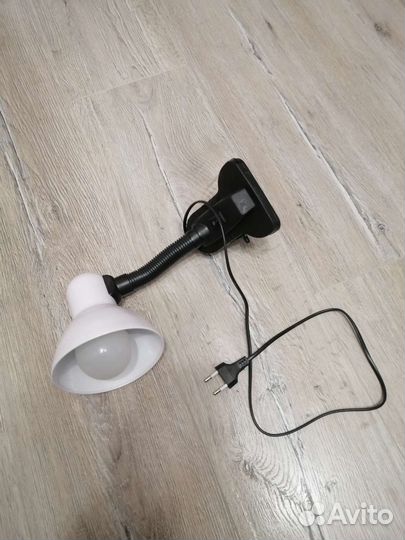 Лампа настольная