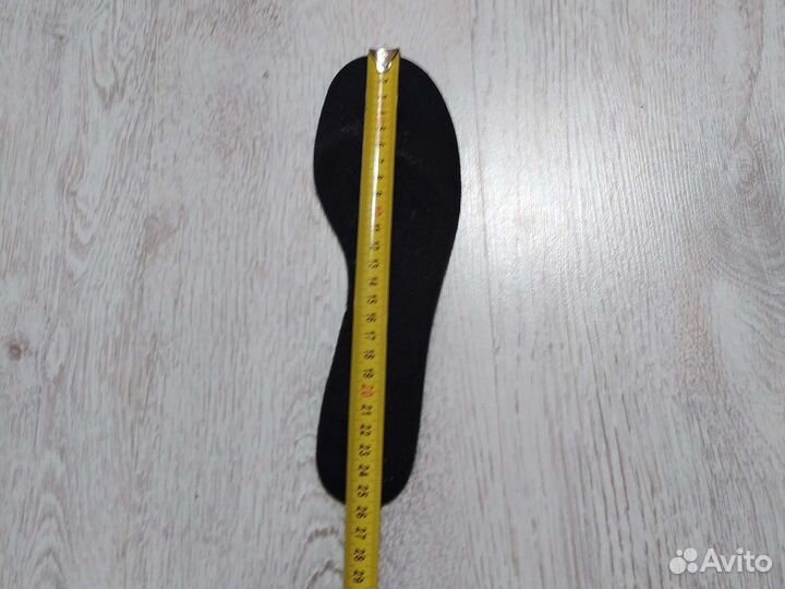 Роликовые коньки