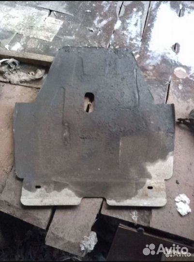 Защита двигателя Renault laguna 1