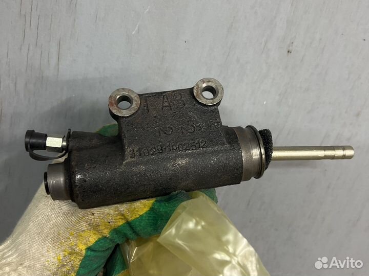 Вилка сцепления газ 31105-1601201