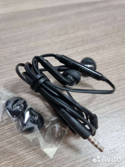 Наушники Samsung AKG-IG955