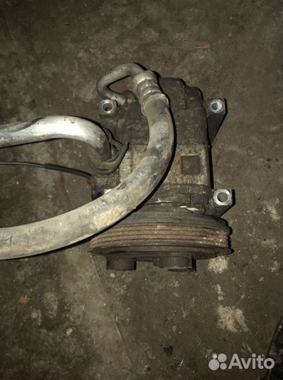 Насос Кондиционера Mazda Familia Bj 2000-2003