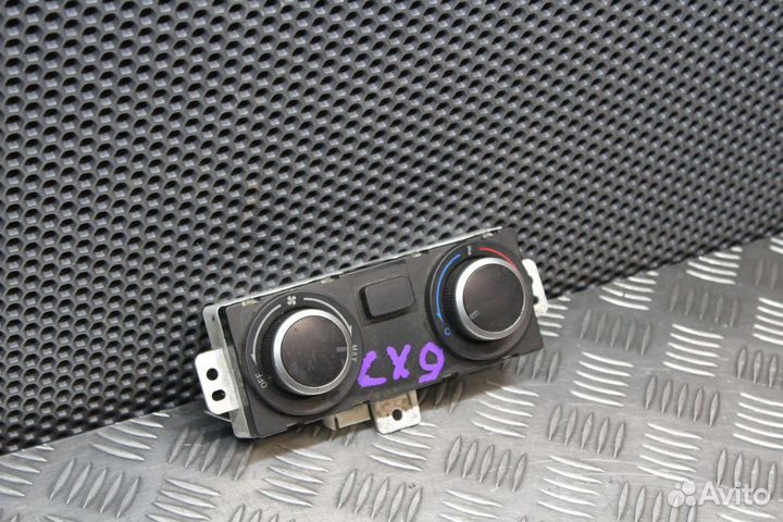 Блок управления климатической установкой Mazda CX