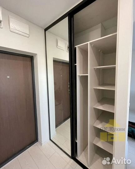 Распашной шкаф