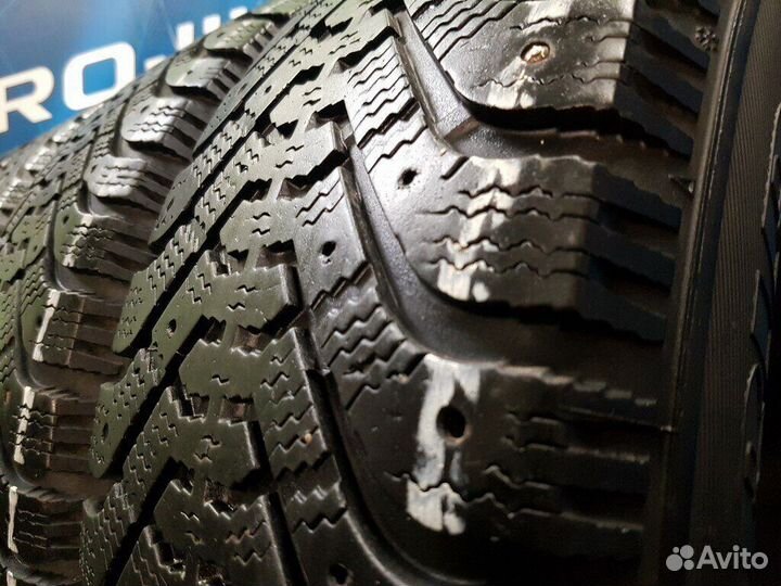 Goodyear UltraGrip 500 215/65 R16