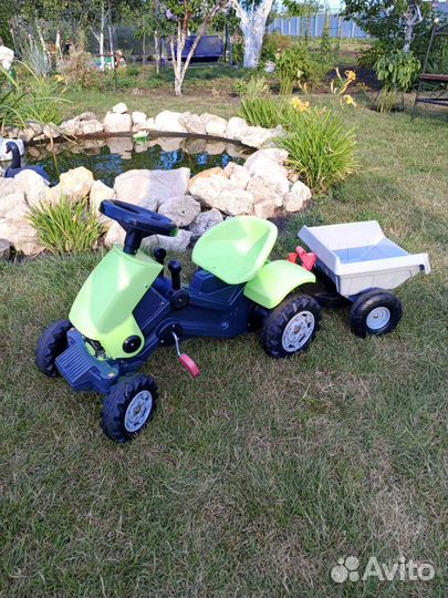 Трактор с прицепом