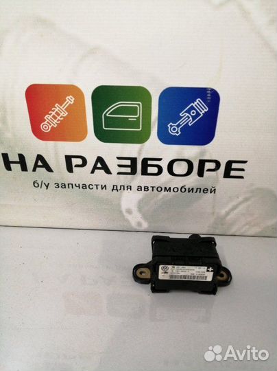 Датчик ускорения Porsche Cayenne 958 M48.02 2014