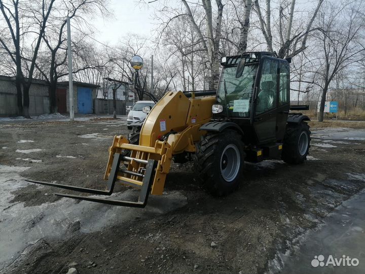 Телескопический погрузчик YUGONG TR730, 2023