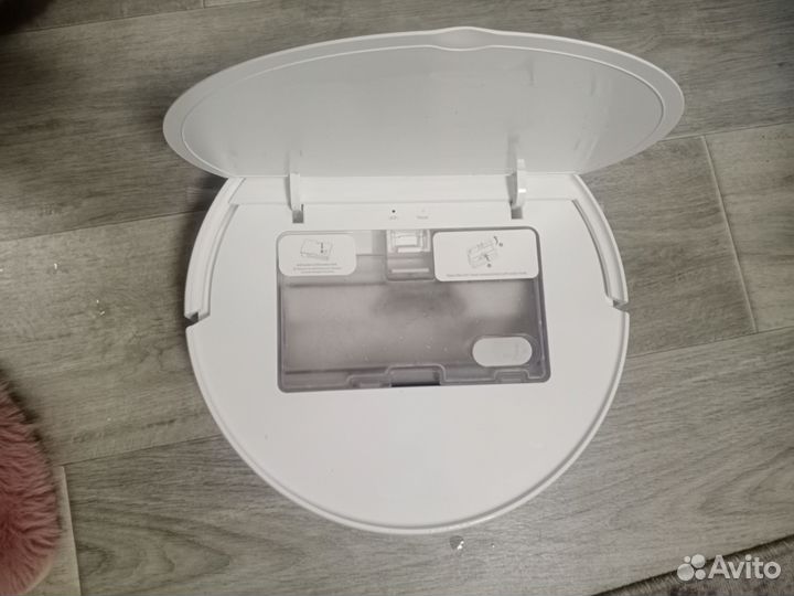 Xiaomi Робот-пылесос Mi Robot Vacuum-Mop Essential
