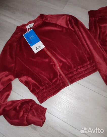 Спортивный костюм 44р