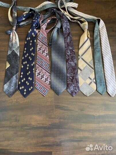 Мужской галстук ретро