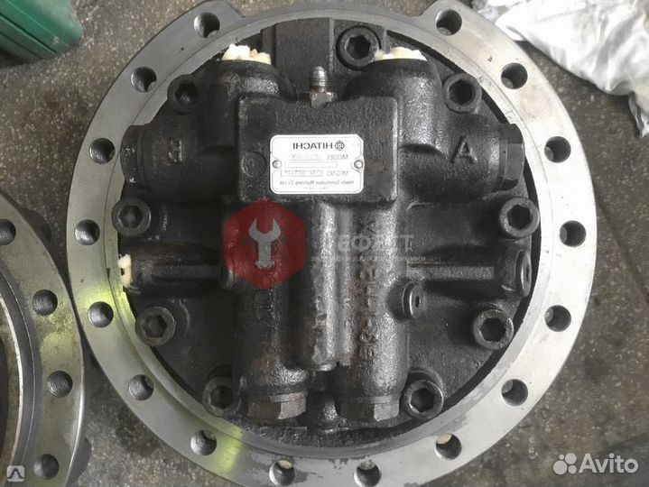 Мотор хода Hitachi ZX130H 9180429