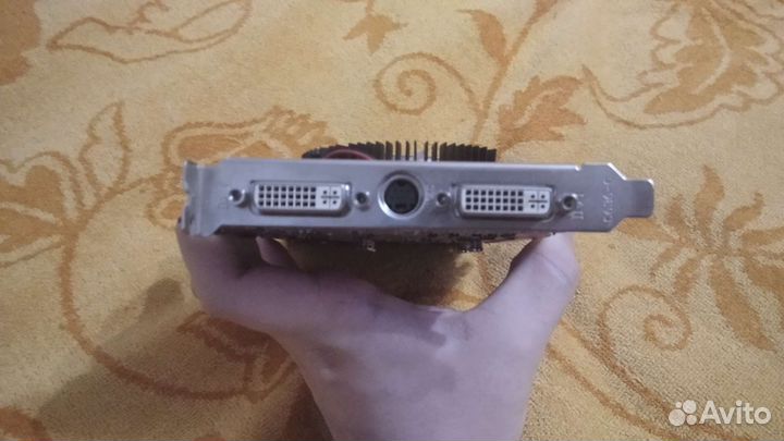 Видеокарта HD2600 XT