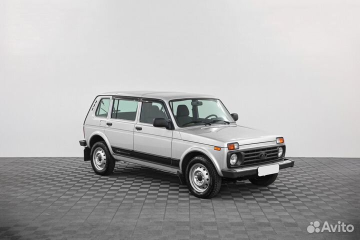 LADA 4x4 (Нива) 1.7 МТ, 2019, 42 000 км