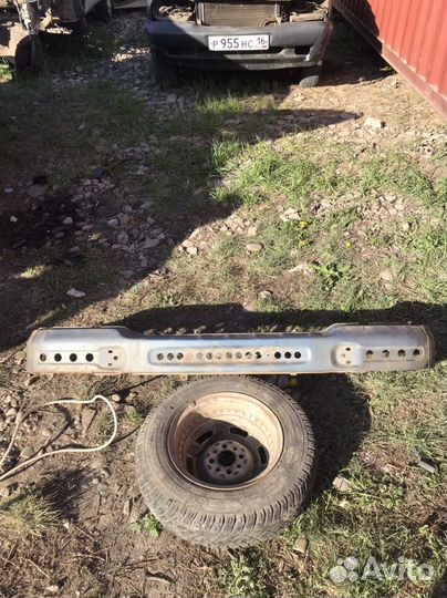 Передний усилитель бампера шевроле нива