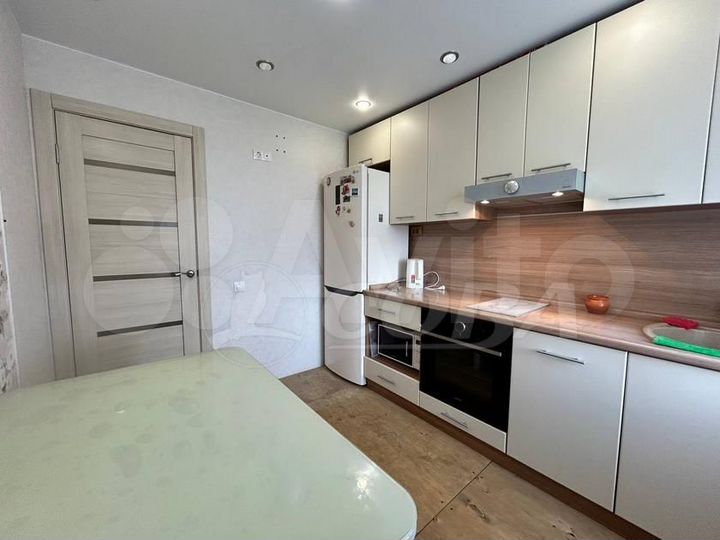 4-к. квартира, 76 м², 9/9 эт.