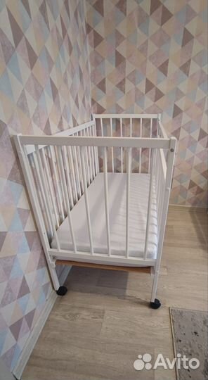 Детская кроватка