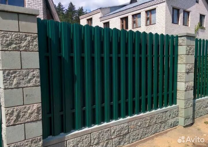 Забор из евроштакетника качественно качественно