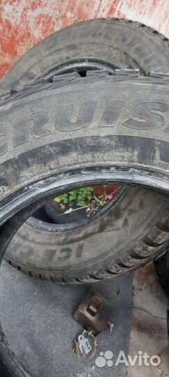 Bridgestone Ice Cruiser 5000 235/60 R16