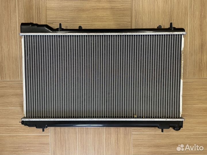 Радиатор двс Subaru Forester 2002-2008