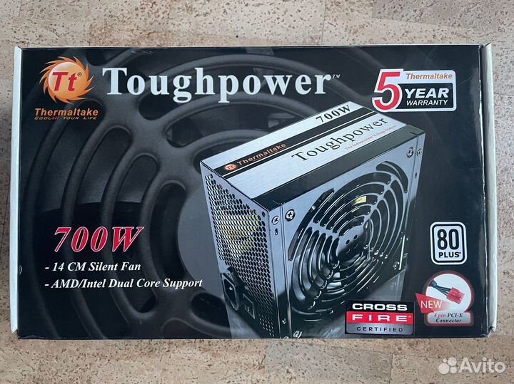 Корпус Thermaltake Armor + бп 700W
