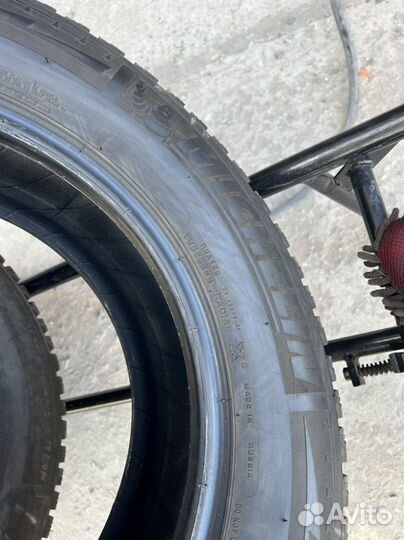 Michelin X-Ice North XIN2 215/65 R16