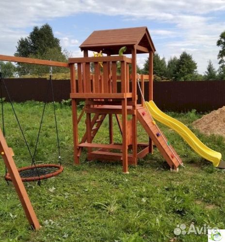 Детская площадка для лета и зимы