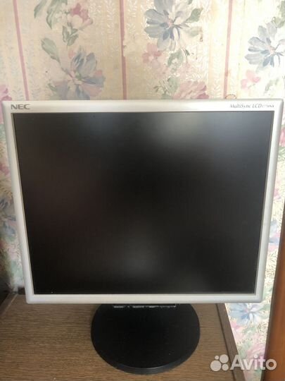 Монитор NEC MultiSync 1770 NX
