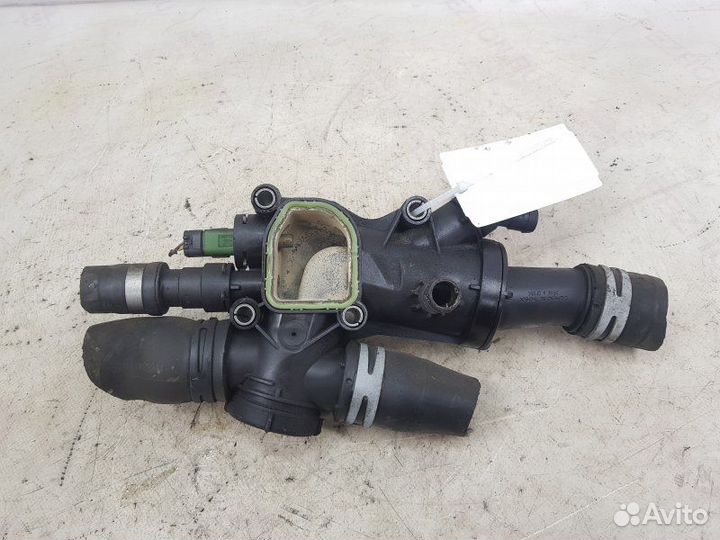 Корпус термостата Ford Kuga