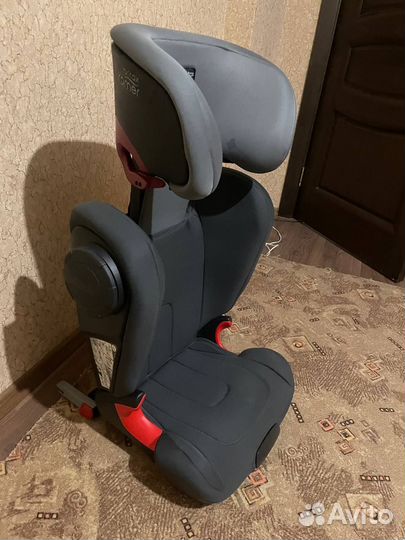 Britax Romer Kidfix II XP-sict 2-3 (15-36)