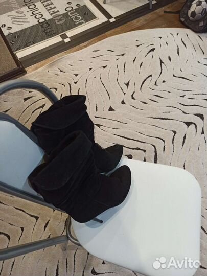 Зимние женские сапоги 38