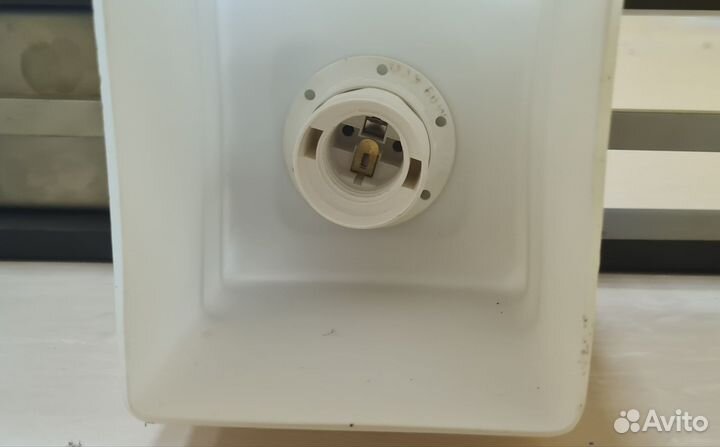 Светильник потолочный