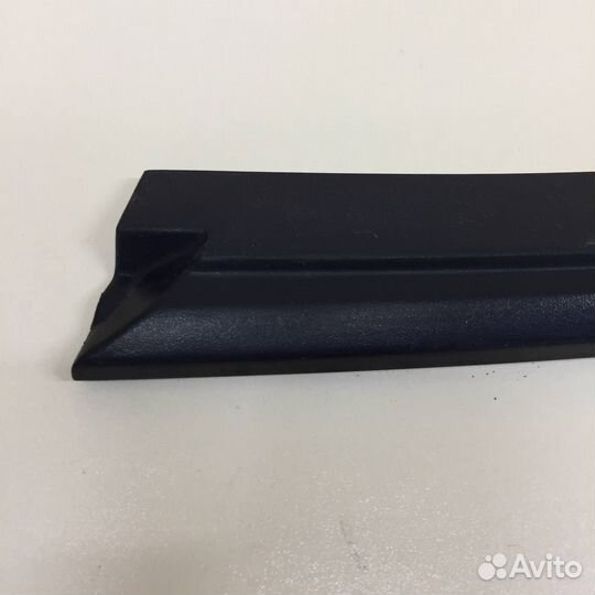 Накладка стекла заднего левого Ford Fusion JU 2002