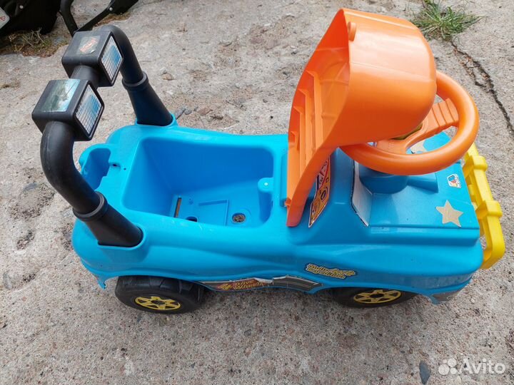 Машинка-каталка
