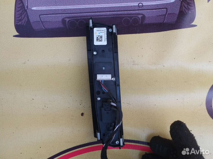 Bmw f10 кнопка